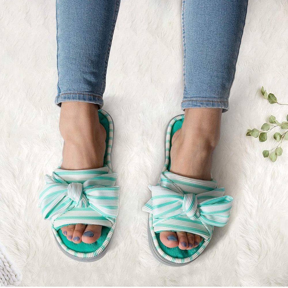 Women’s Slippers
